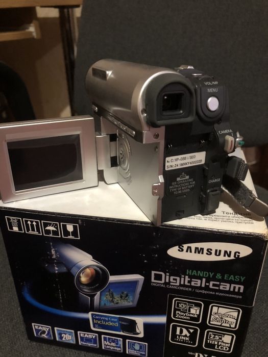 Видеокамера SAMSUNG VP-D 351/SEO