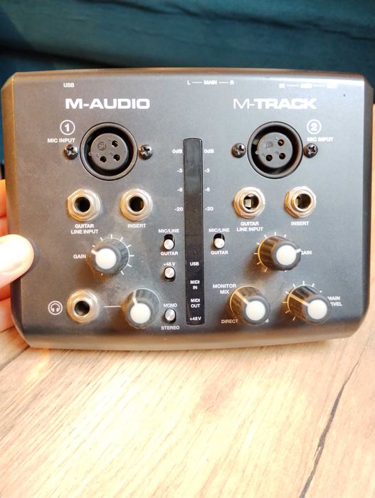 Interfejs dwa wejścia