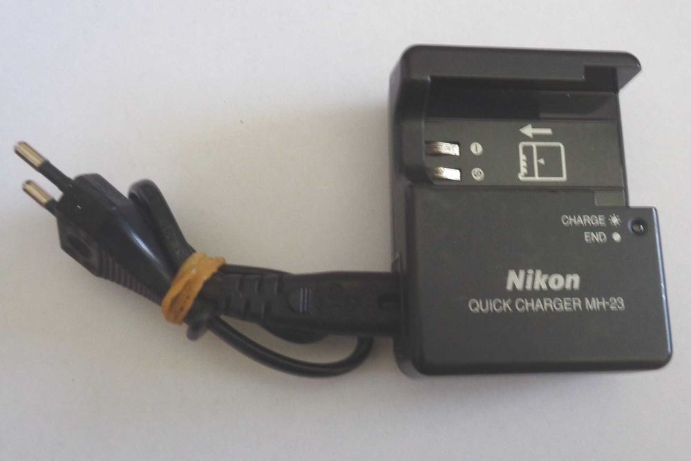 Carregador Nikon Quick Chrger MH-23