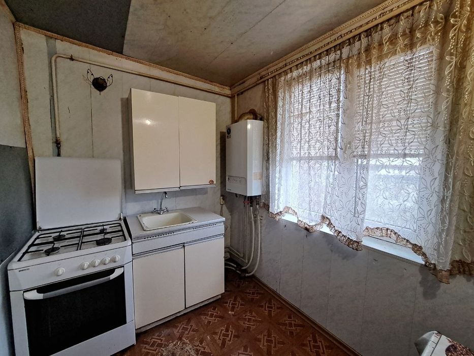 Продам 3 кімнатну квартиру на землі