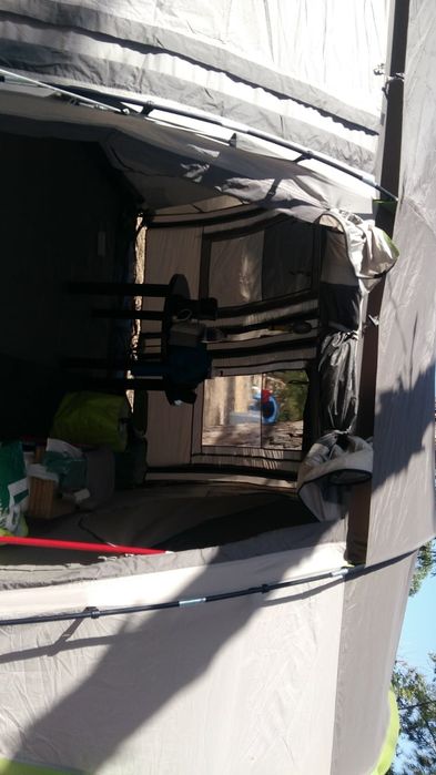 Tenda de campismo com 2 quartos