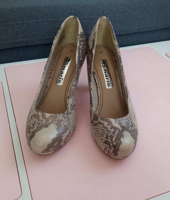Damskie buty na obcasie