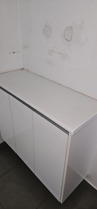 Móvel em bom estado 95x36cm