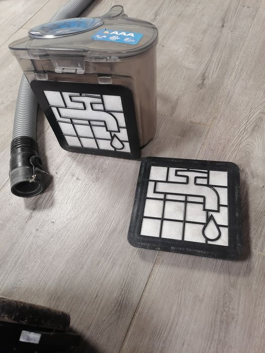 Odkurzacz bezworkowy Philips