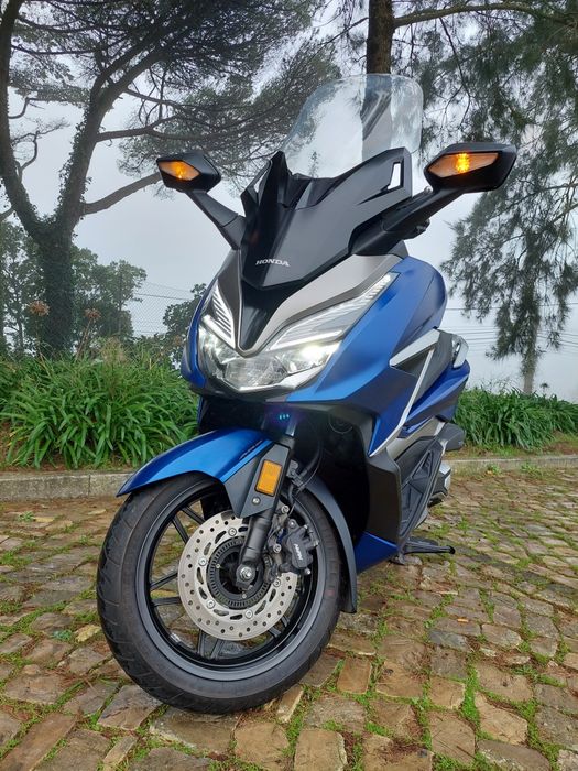 Honda forza  350