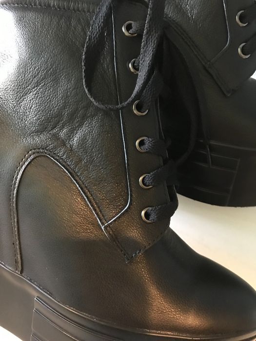 Ботинки женские на танкетке из воловьей кожи 13 см