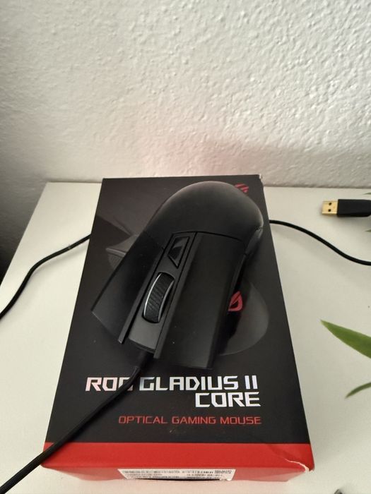 Rato Asus Rog Galdius II Core 6200DPI