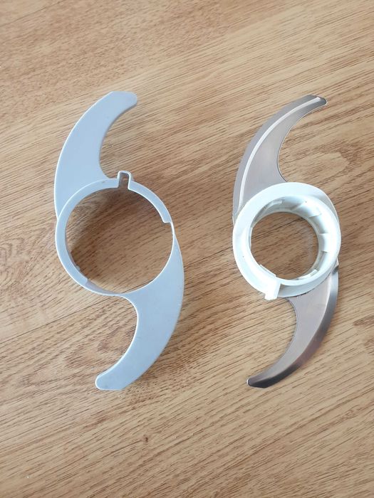 Nóż roboczy do robota kuchennego Philips Essence HR 7754