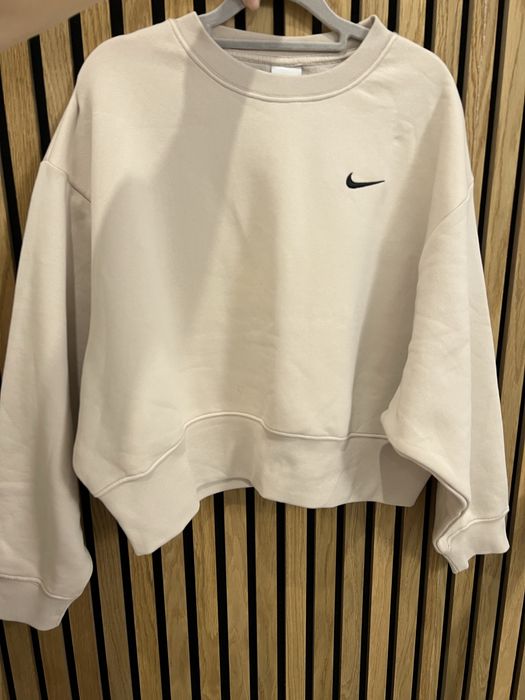 Кофта найк оригінал іде трішки укорочена стан нової