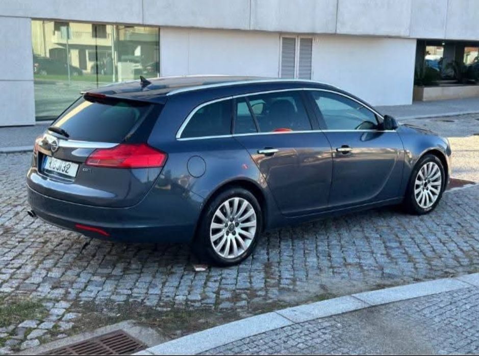 Opel Insignia carrinha em bom estado