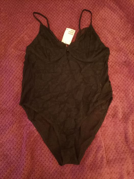 Czarne koronkowe body H&M rozmiar L