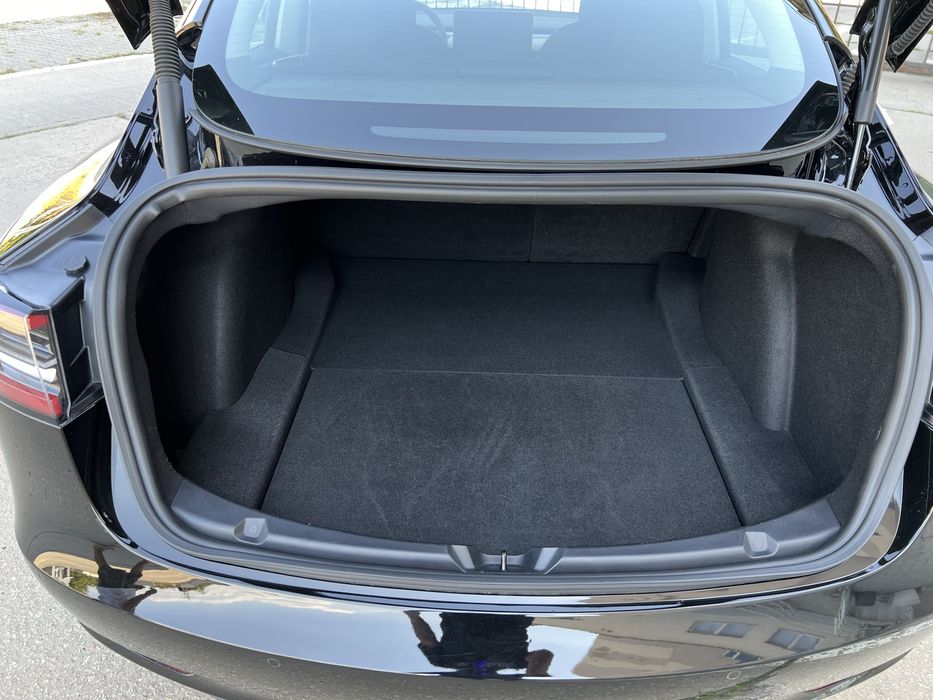 Tesla model 3 STANDARD PLUS