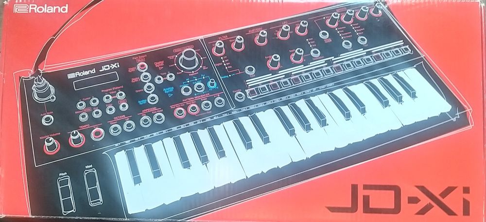 Roland JD-Xi Syntezатор