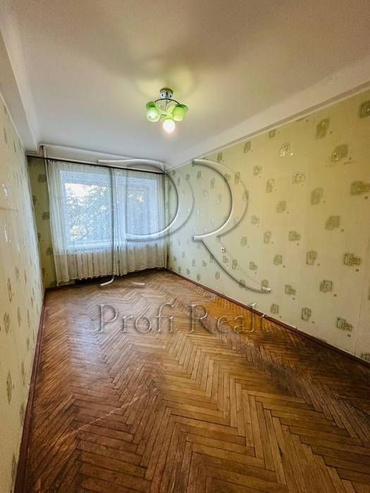Продаж 2к квартири. м. Лівобережна. Русанівка. Ентузіастів 15.