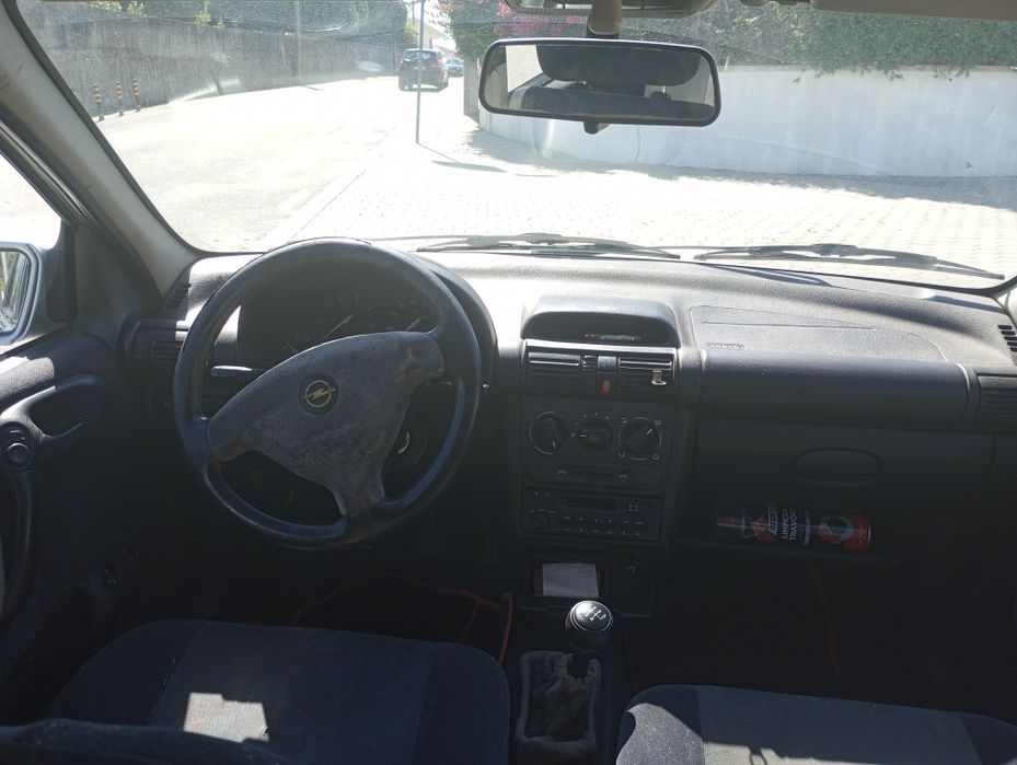 Opel corsa 1.0 12v