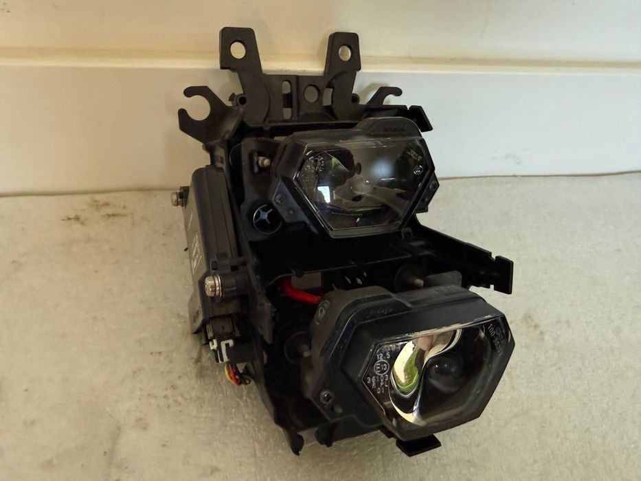 Lampa gsx-s1000 Reflektor