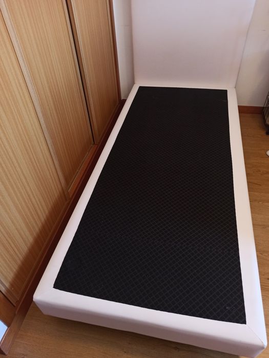 Cama sommier com cabeceira