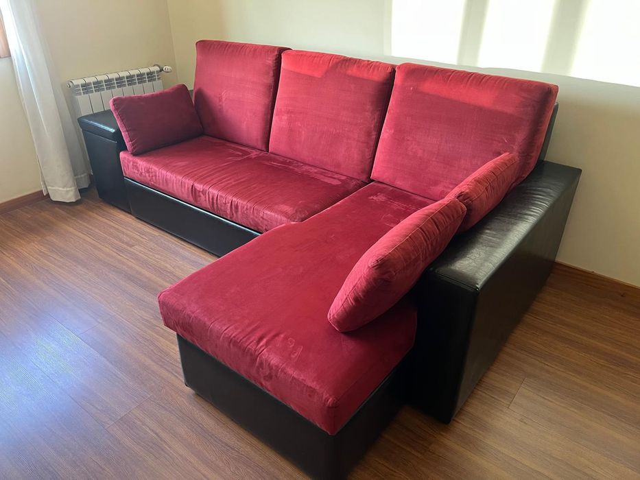 Sofá como novo preto e vermelho