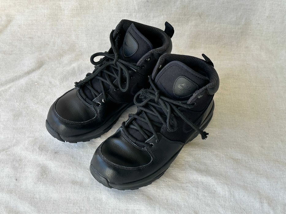 Buty trekkingowe, turystyczne, trapery Nike Manoa AJ1280, rozmiar 38