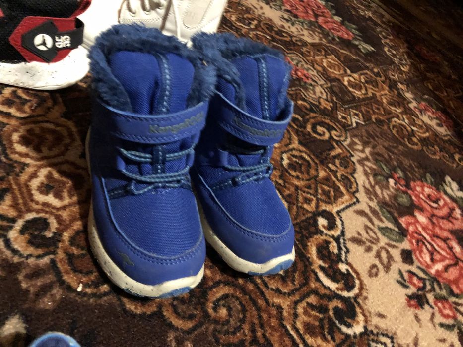 Продам дитячі чобітки зимові