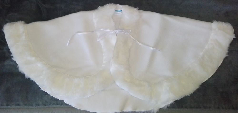 Alba dla dziewczynki z zestawem komunijnym