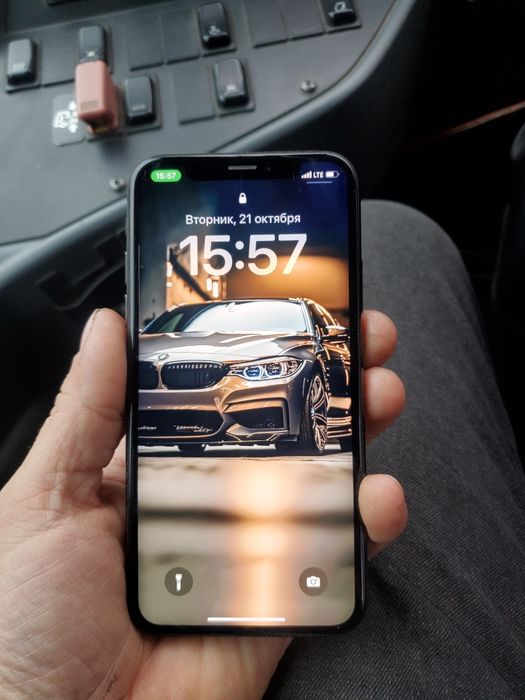 Айфон Х в рабочем состоянии