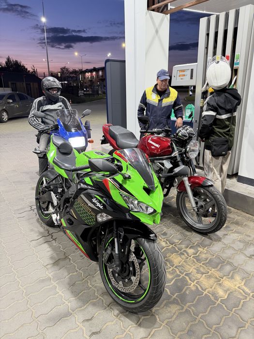 Kawasaki ninja zx25r