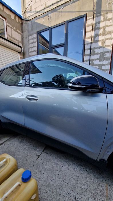Задняя крышка багажника ляда Chevrolet Bolt EUV