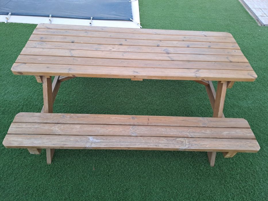 Mesa jardim piquenique com bancos