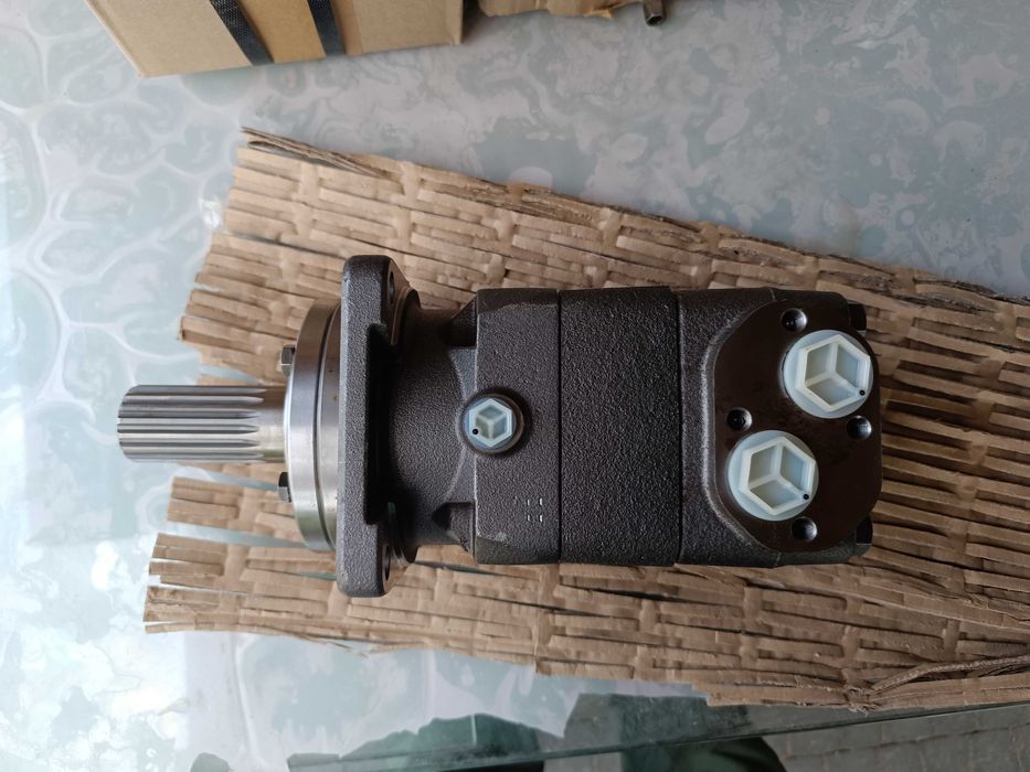 Silnik rolki Danfoss OMT 400 HD, głowica Ponsse h73