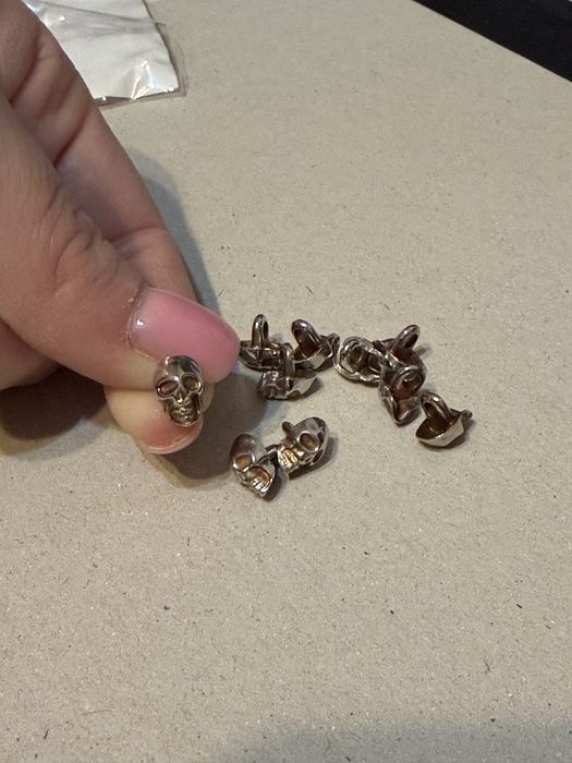 Фурнітура для одягу, фешн гудзики