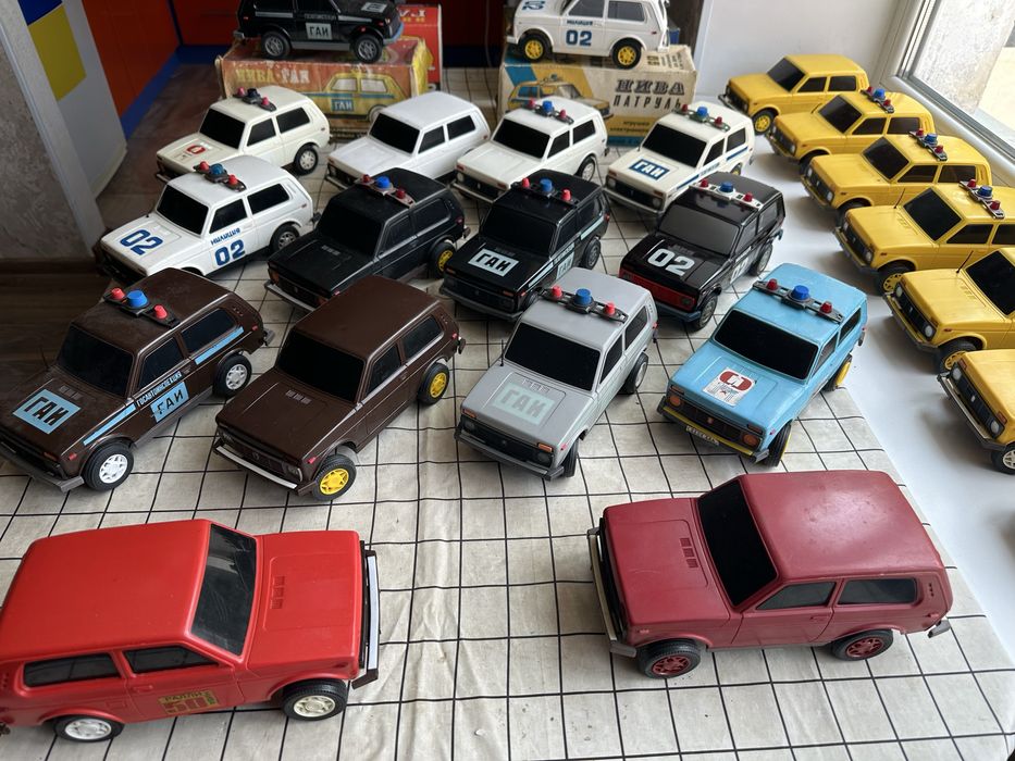 Ігрушка ссср Машинка Ніва