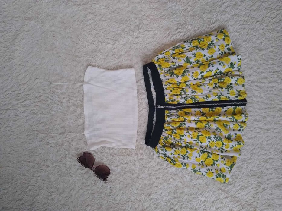 Spódnica w żółte kwiaty River Island