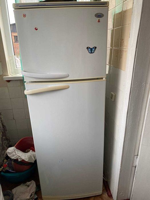 Холодильник  Атлант  по запчастинам