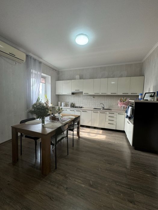 Продам Будинок Таунхаус 228м2, Гараж, с.Щасливе, 8кмКиїв