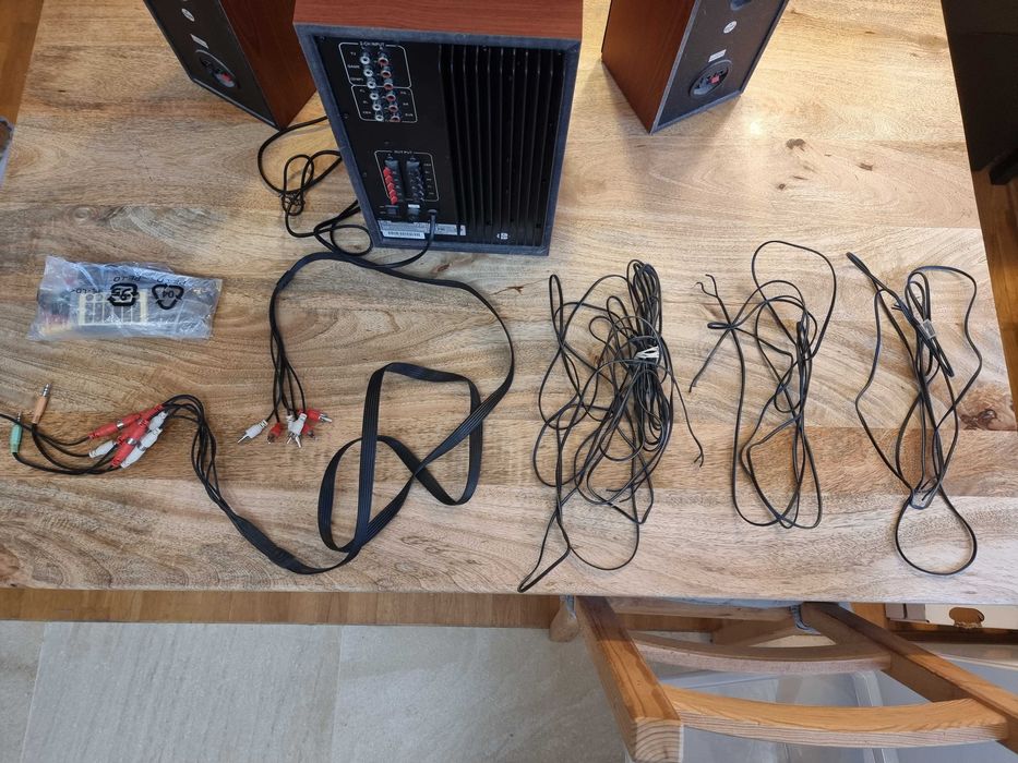 Głośniki Genius SW HF5.1 5050 w pełni sprawne, stan BDB