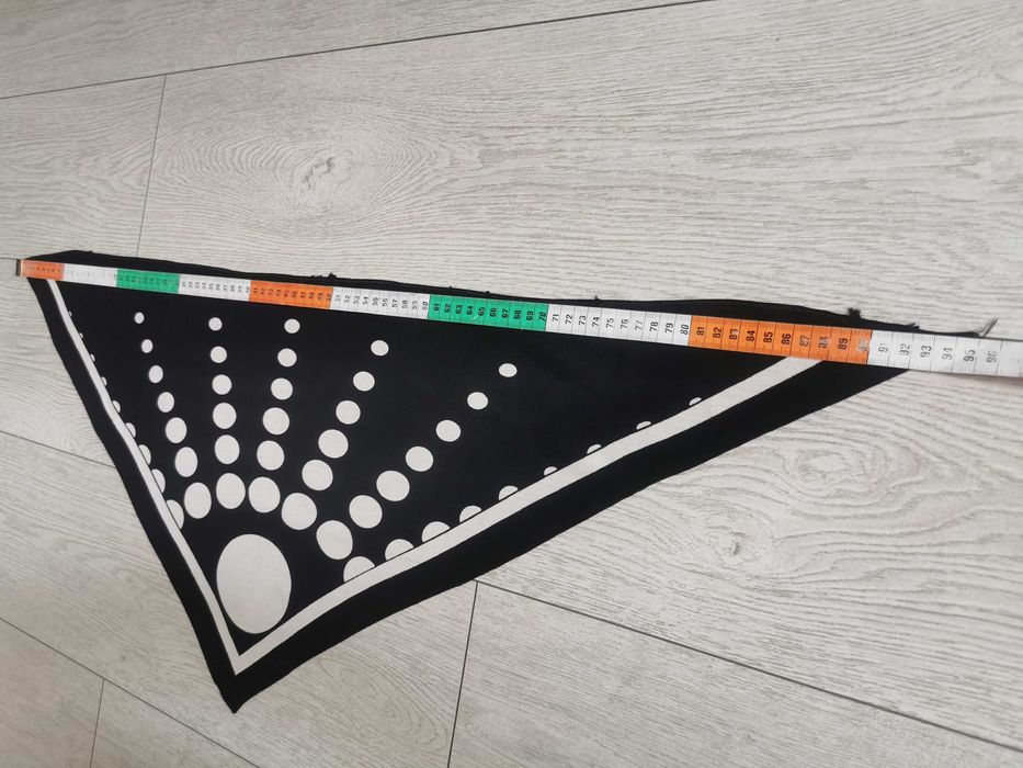 Chustka - promieniste kropki