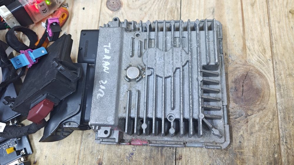 Simos PCR2.1 1.6tdi 03L906023 Ремонт/заміна/клонування