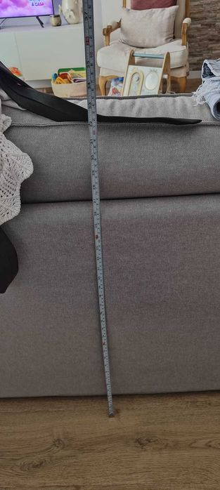 SOFÁ KIVIK 3 lugares com chaise longue + Repousa Pés