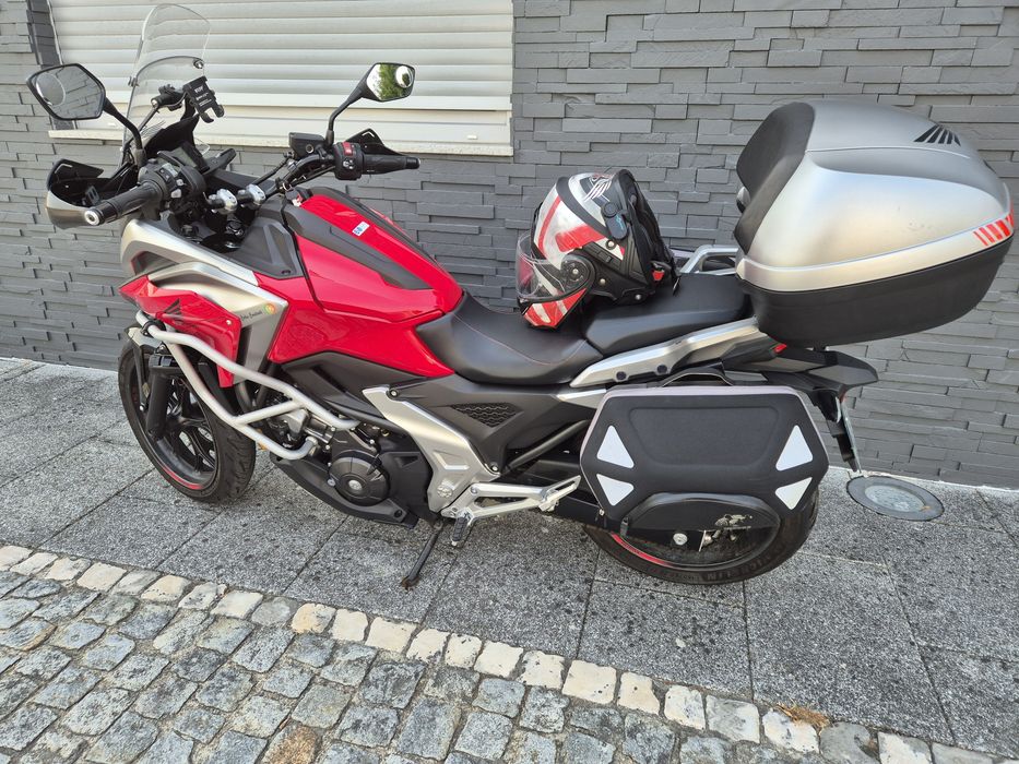 Vendo moto nc750x dct