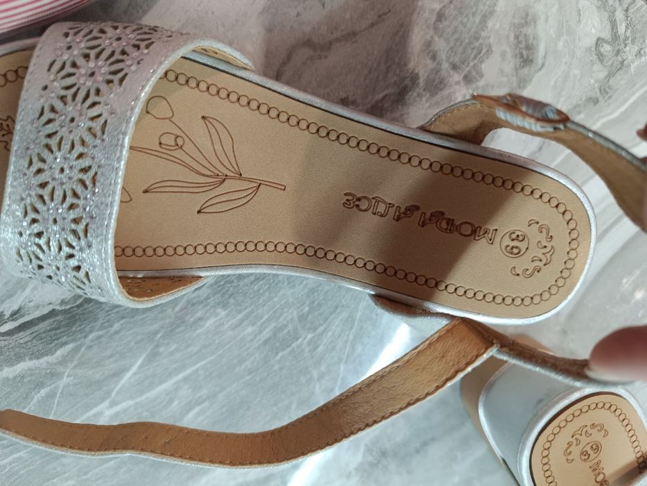 Нові босоніжки,розмір 37