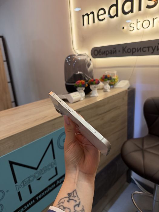 Iphone 13 128 Gb Starlight 100% Акб Розстрочка Обмін Магазин
