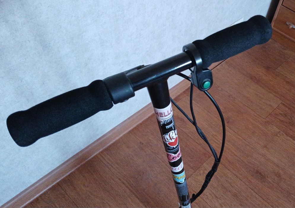 Дитячий електросамокат Razor Power core e90