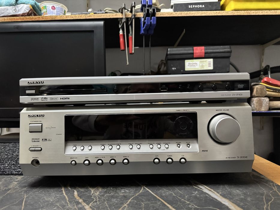 Zestaw kona domowego ONKYO  plus. zestaw głosnikow firmy M Audio.