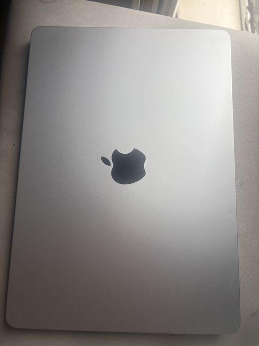MacBook Air M2 13,6” | 16 GB RAM | 256 GB SSD | 96% baterii | Stan idealny