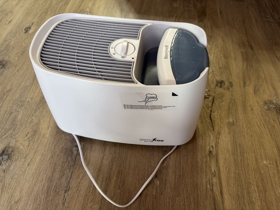 Зволожувач і очищувач повітря 2в1 Honeywell Germ Free HH350E до 45 м2