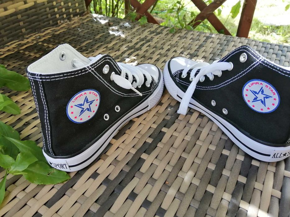 Sapatilhas de cano alto novas