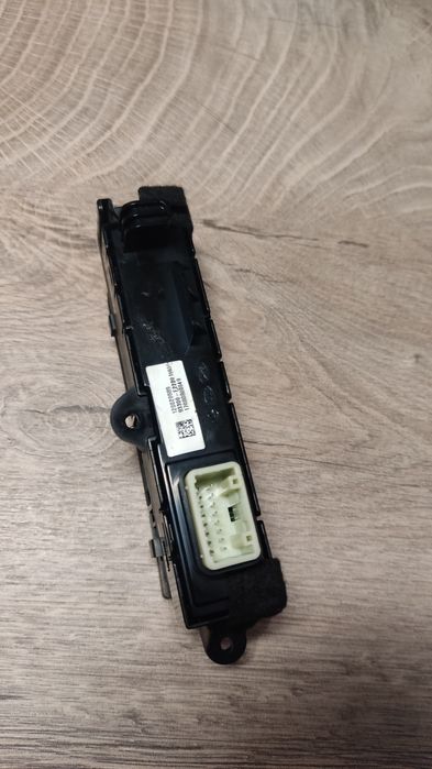 Hyundai Elantra 2016 - 2018  кнопка  подогрева