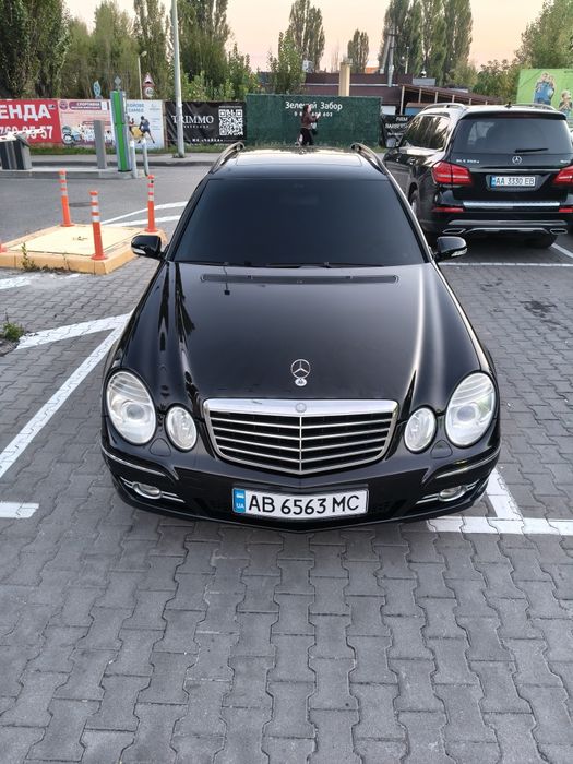 Продам Мерседес 211