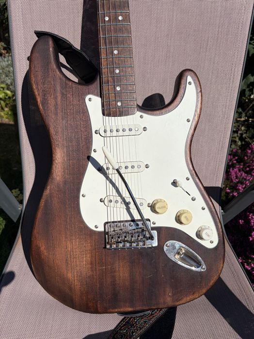 Fender Squier Stratocaster Relic bardzo lekka tylko 2600 g !!!